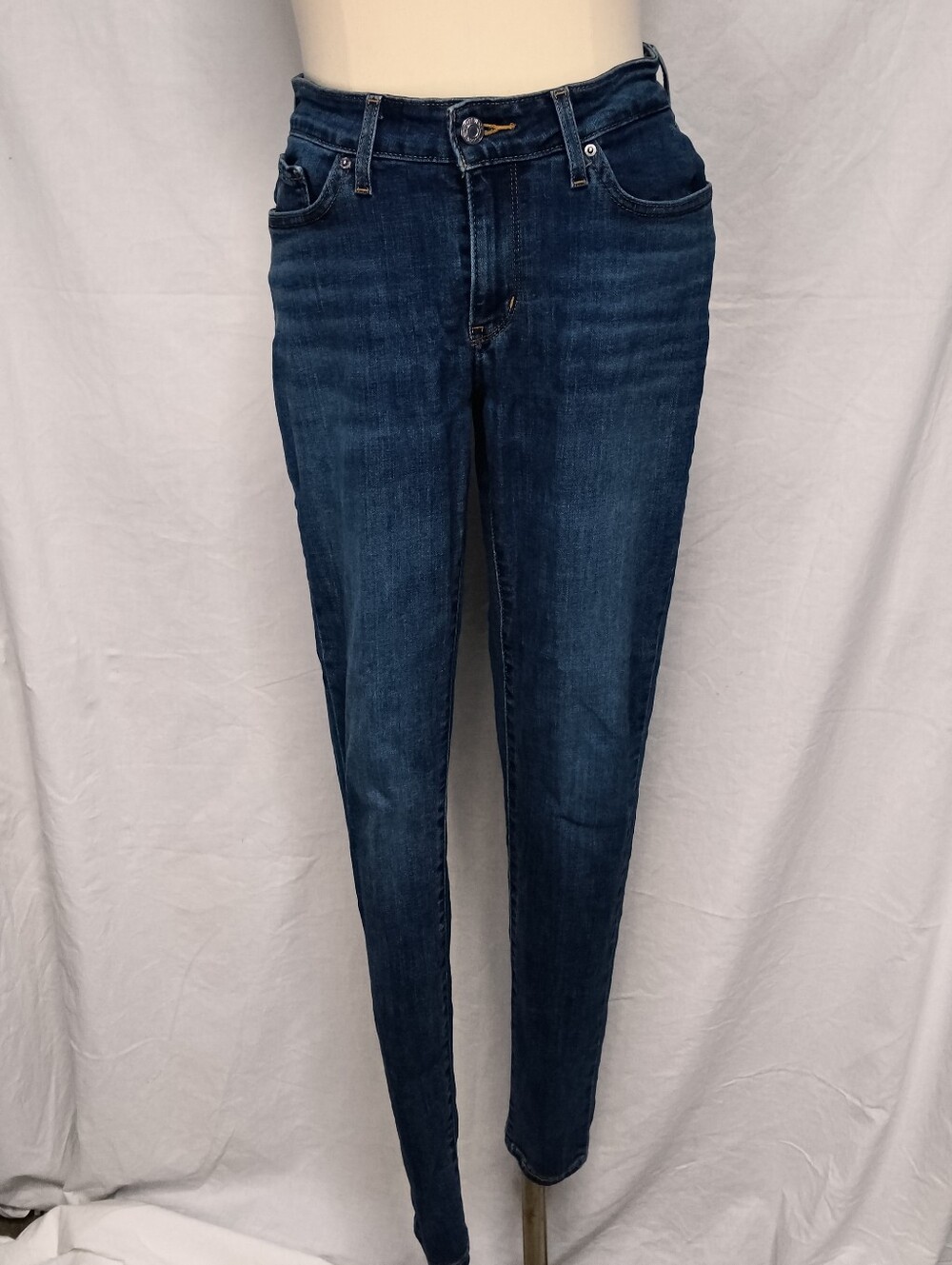 Levi 711 Dark Wash Women's Denim Jeans 28X32